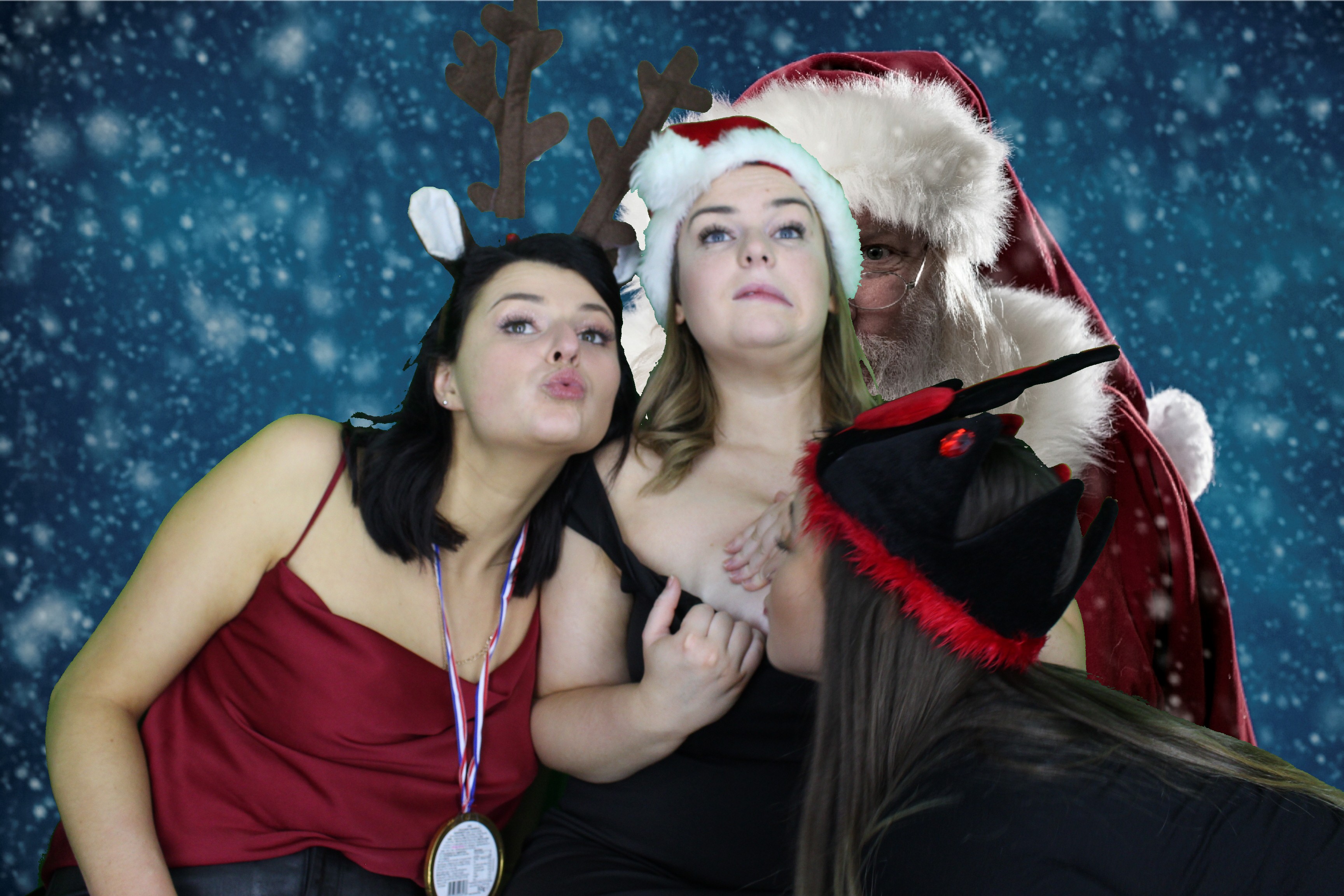 Aster Christmas Party  | View more photos from the event at gallery.myphotoboothexperience.co.uk/u/MyPhotoBoothExperienceLtd/Aster-Christmas-Party